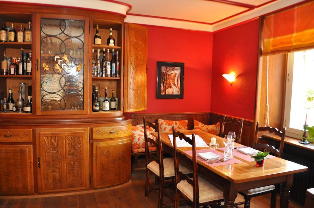 Hotel-Restaurant De La Tour エクステリア 写真