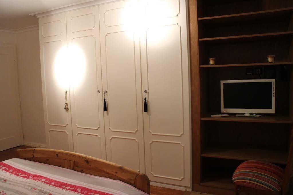 Hotel-Restaurant De La Tour エクステリア 写真